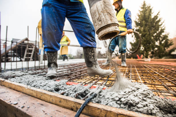 Best Concrete Driveway Installation  in Lawrenceville, VA